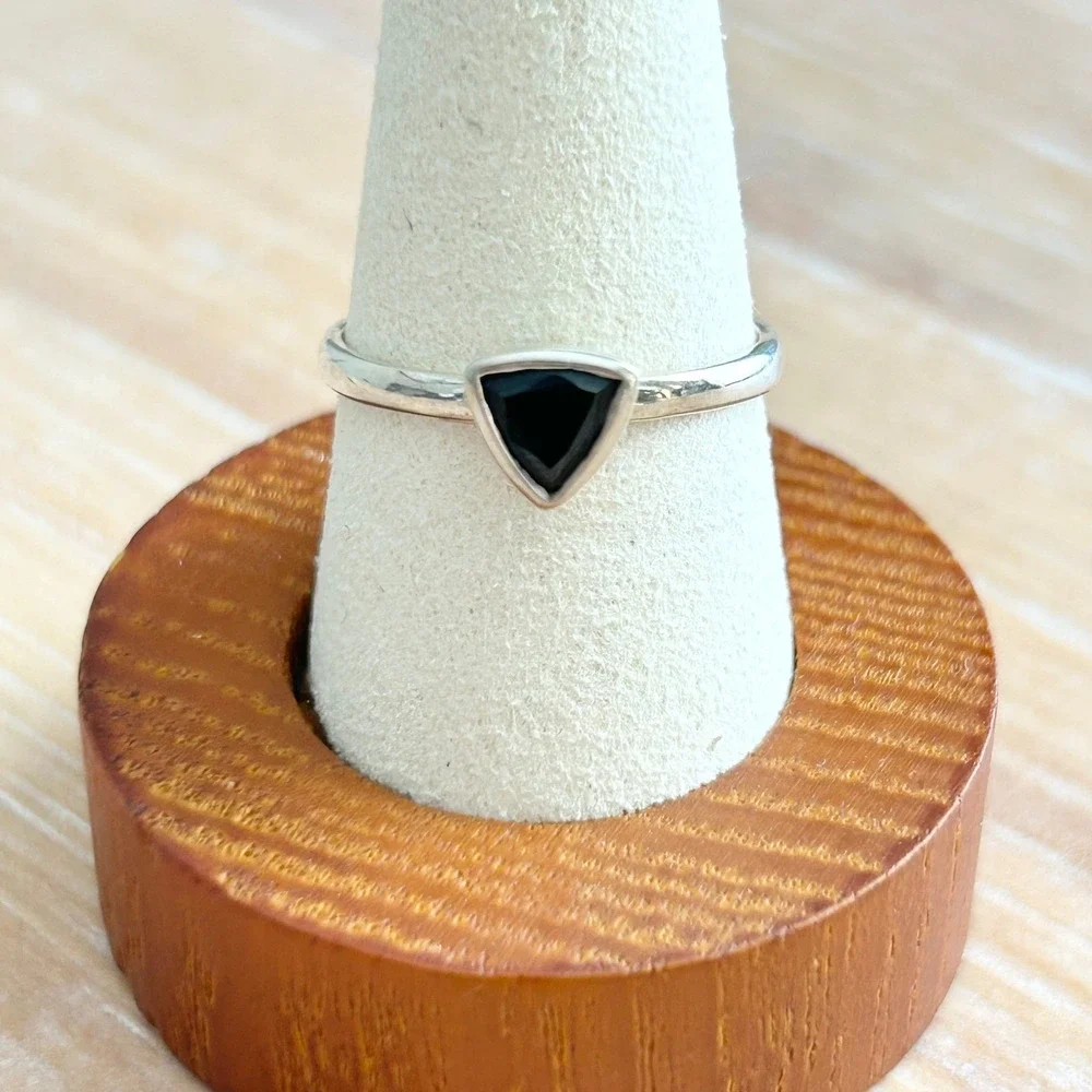 Sterling Silver 925 Triangle Black Onyx Ring Minimalist Dainty Stacking Band 7